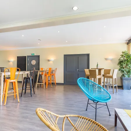 Brise De - Piscine Interieure & Exterieure Hotel