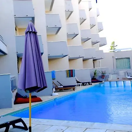 Brise De - Piscine Interieure & Exterieure Otel 4*