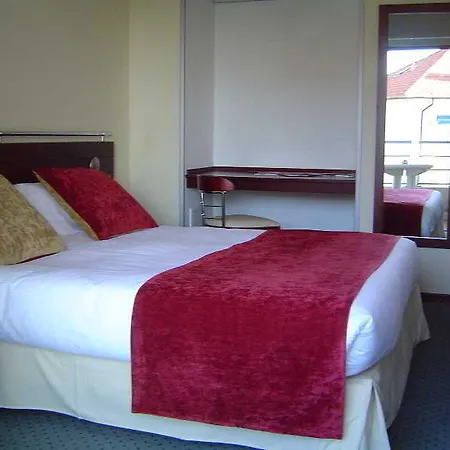 Brise De - Piscine Interieure & Exterieure 4* Saint-Raphaël