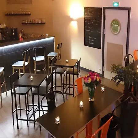 Brise De - Piscine Interieure & Exterieure 4*