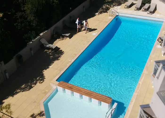 Hotel Brise De - Piscine Interieure & Exterieure 4*