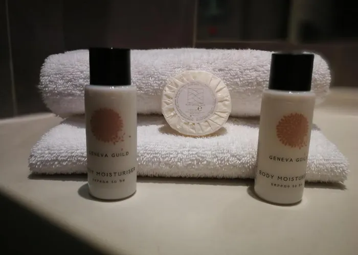 Brise De - Piscine Interieure & Exterieure Hotel Saint-Raphaël