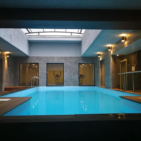 Hotell Brise De - Piscine Interieure & Exterieure 4*