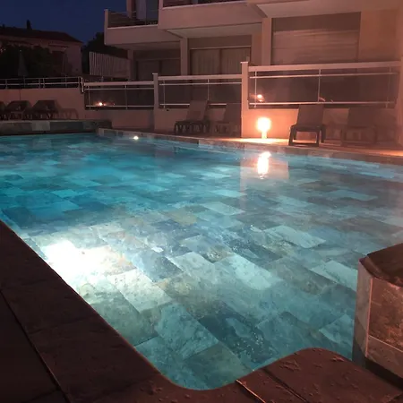 Hotell Brise De - Piscine Interieure & Exterieure