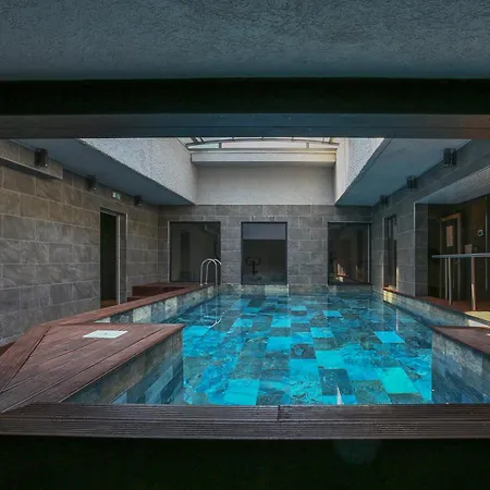 Otel Brise De - Piscine Interieure & Exterieure 4*