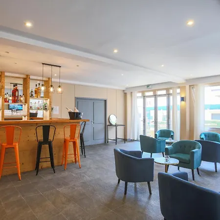Hotell Brise De - Piscine Interieure & Exterieure 4*