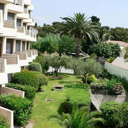 호텔 Brise De - Piscine Interieure & Exterieure 4*