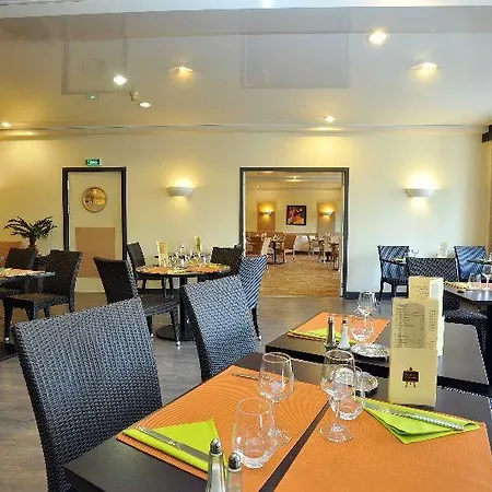 Brise De - Piscine Interieure & Exterieure Hotel 4*