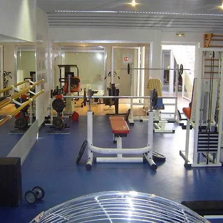 Brise De - Piscine Interieure & Exterieure Hotel 4*