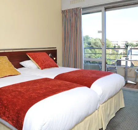 Hotell Brise De - Piscine Interieure & Exterieure