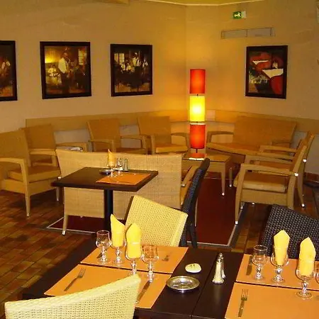Hotell Brise De - Piscine Interieure & Exterieure 4*