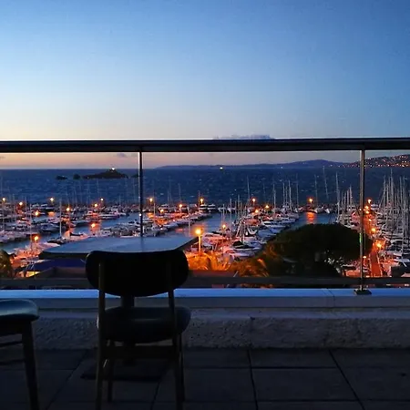 Brise De - Piscine Interieure & Exterieure 4* Saint-Raphael (Var)