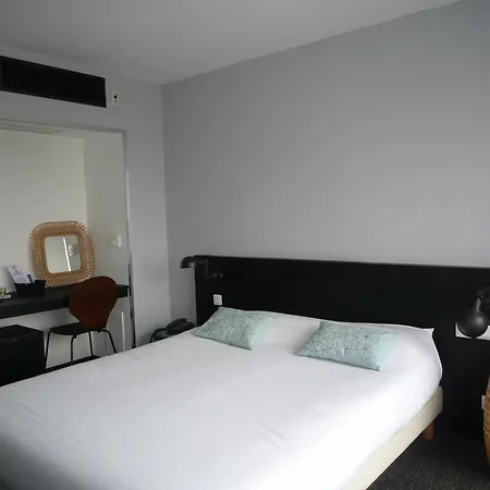 Brise De - Piscine Interieure & Exterieure Saint-Raphaël