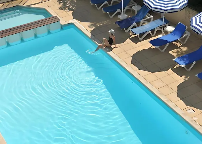 Hotel Brise De - Piscine Interieure & Exterieure