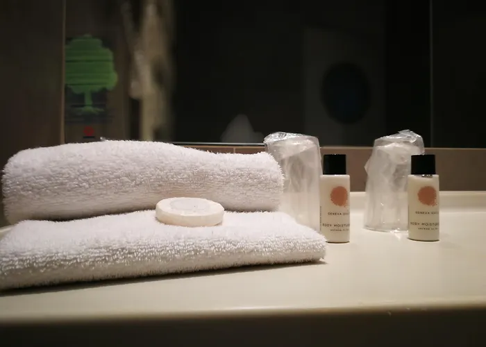 Brise De - Piscine Interieure & Exterieure Hotel