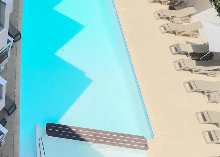 Hotel Brise De - Piscine Intérieure&extérieure Saint-Raphaël