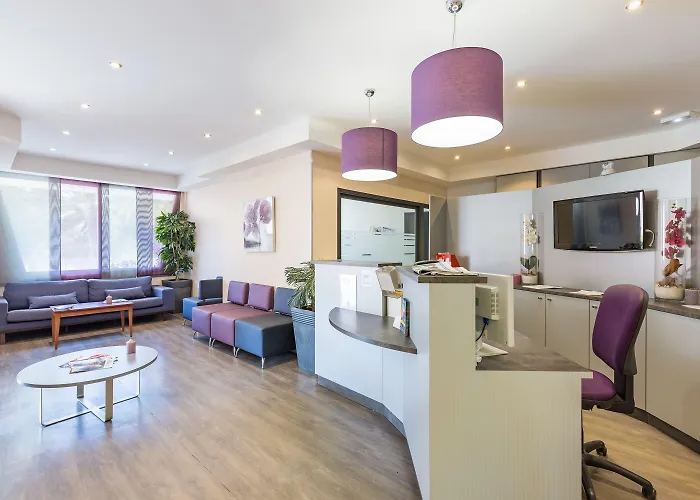 Brise De - Piscine Interieure & Exterieure 4*