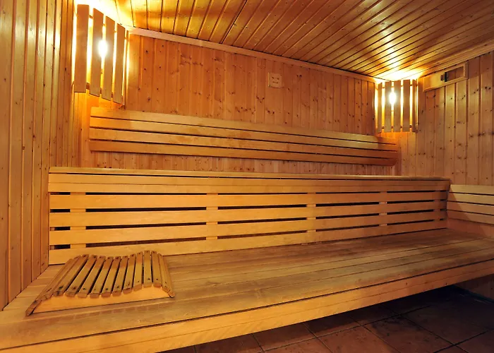 Brise De - Piscine Interieure & Exterieure Hotel