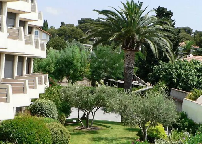 Brise De - Piscine Intérieure&extérieure Saint-Raphaël