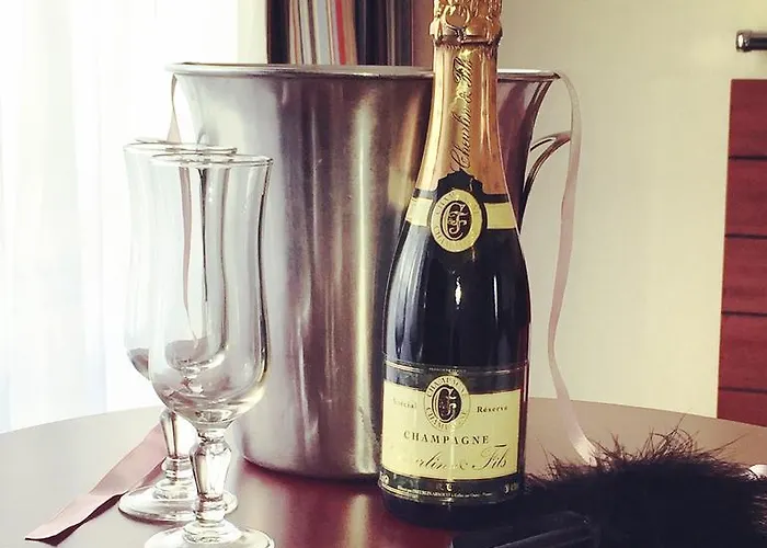 Brise De - Piscine Interieure & Exterieure 4* Saint-Raphael (Var)