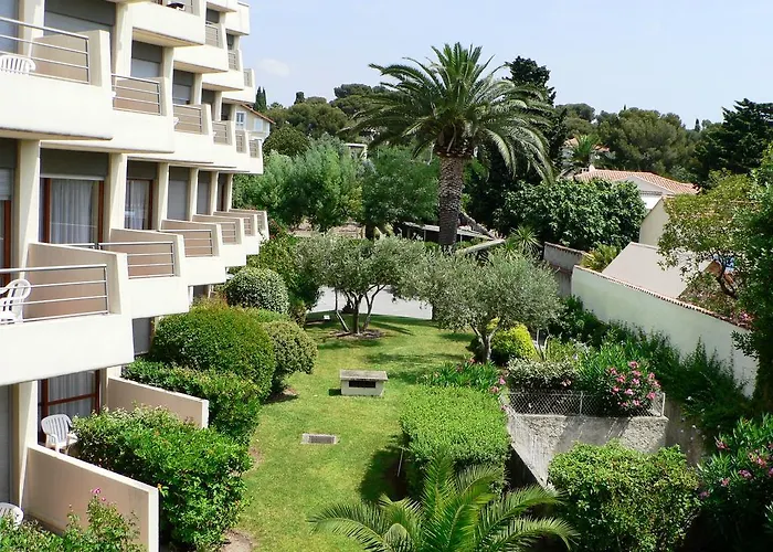 Hotel Brise De - Piscine Interieure & Exterieure 4*