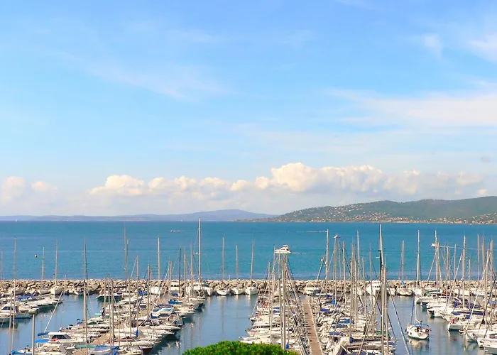 Brise De - Piscine Interieure & Exterieure Hotel 4*