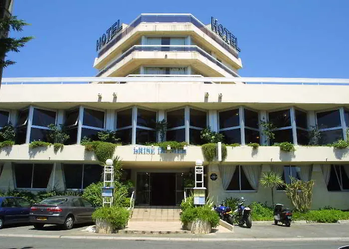 Brise De - Piscine Interieure & Exterieure 4* Saint-Raphael (Var)