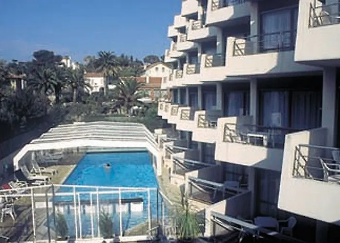 Brise De - Piscine Intérieure&extérieure Hotel Saint-Raphaël